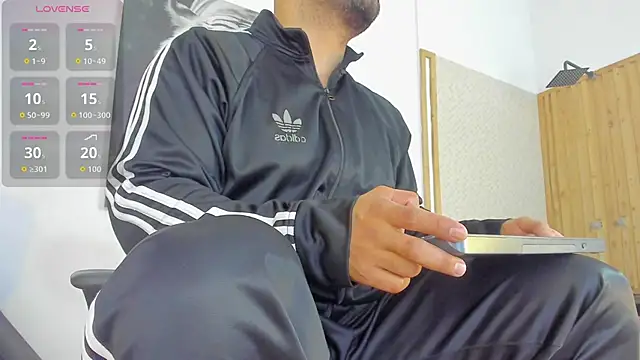 Luke  09 online show from September 2025 11:23:02 AM