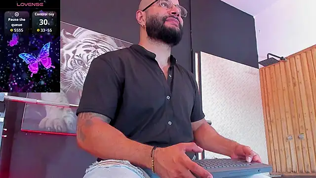 Luke  09 online show from November 2025 11:23:02 AM