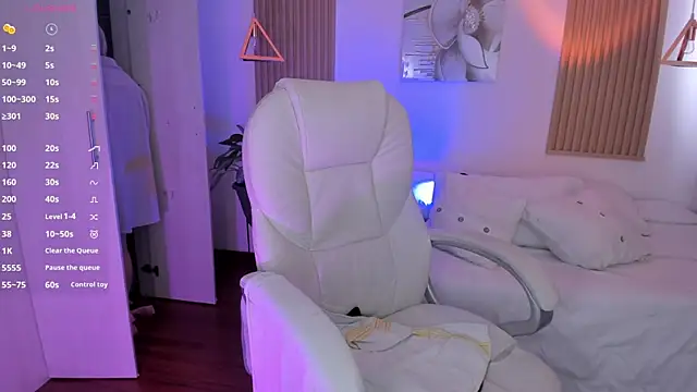 Kendall Bunnyy online show from March 2025 06:23:02 PM