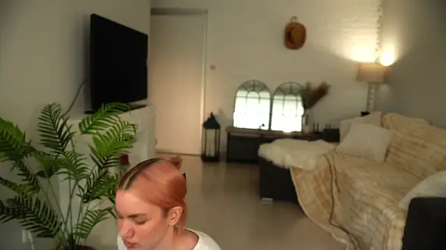 Snapshot of Heidi11 chatting on May 2026 03:42:02 PM Heidi11 online show from May 2026 03:42:02 PM