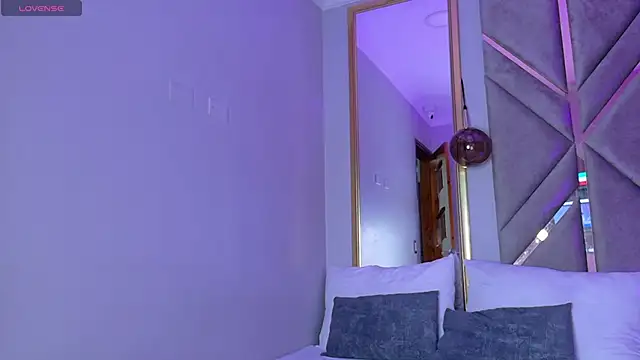 Lola King online show from January 2025 04:25:01 AM