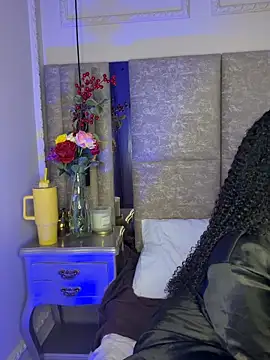 Lola King online show from February 2026 03:40:02 AM