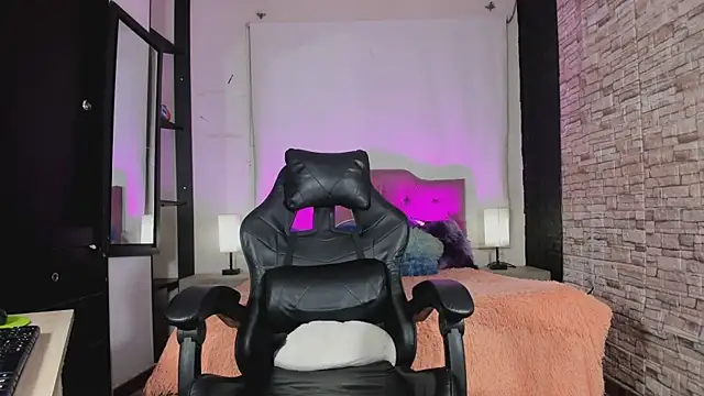 kitty queen10 online show from November 2025 03:38:02 AM