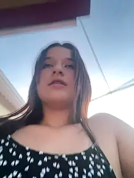 littlemelodi18 online show from September 2025 11:04:02 PM