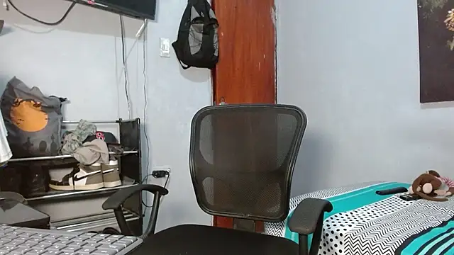 Snapshot of Lovebeng_ chatting on June 2026 03:52:02 AM Lovebeng online show from June 2026 03:52:02 AM