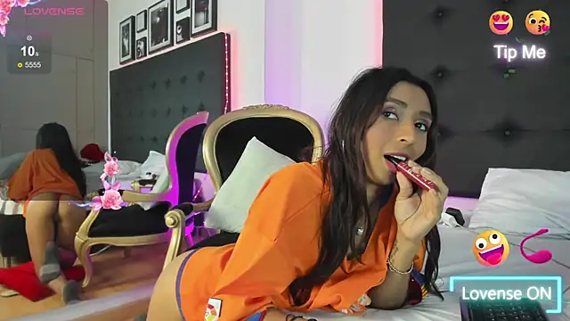 Snapshot of SaraDreamss chatting on January 2025 03:14:01 AM SaraDreamss online show from January 2025 03:14:01 AM