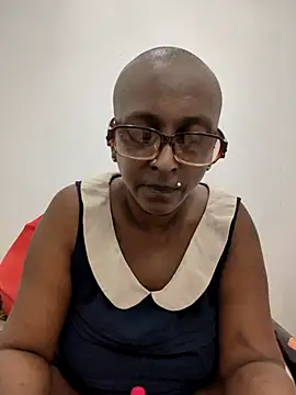 mamakarma1403 online show from May 2026 02:01:02 PM