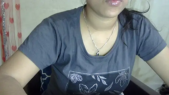 Snapshot of Preeti-Sexy chatting on November 2025 04:25:02 AM Preeti-Sexy online show from November 2025 04:25:02 AM