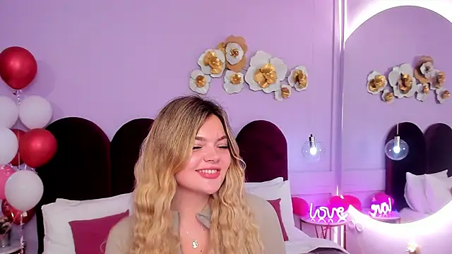 ZaraBloom online show from November 2025 03:17:01 AM