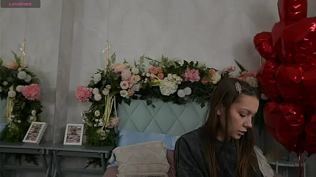 Snapshot of AliceBrayan chatting on February 2026 05:03:02 PM AliceBrayan online show from February 2026 05:03:02 PM