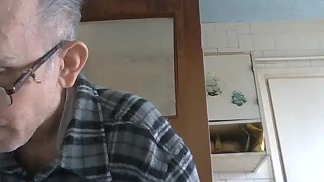 mariusica1xh online show from February 2026 01:28:02 PM