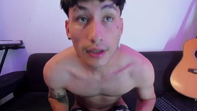 Henrikk senn online show from February 2026 08:35:01 AM