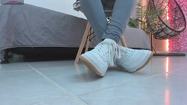 Angela donnato online show from March 2025 03:32:01 AM