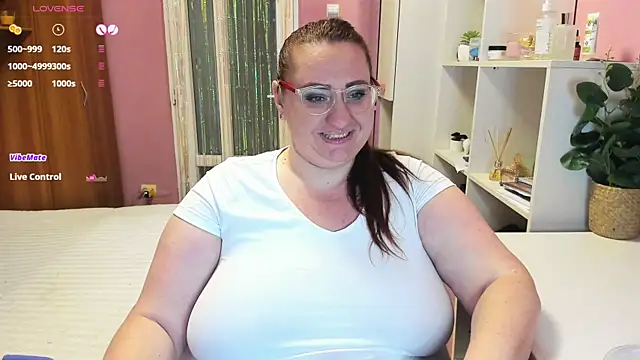 lovely adelle online show from January 2025 08:53:01 PM