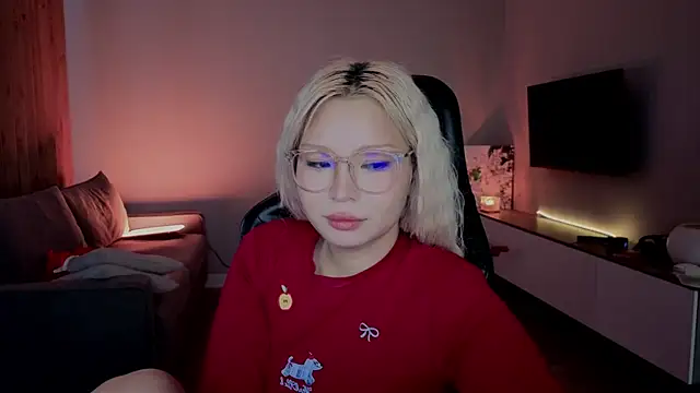 RileyMee online show from April 2026 04:37:01 AM