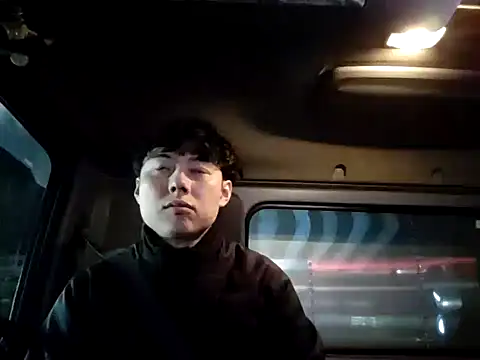 Snapshot of whitebriefboy chatting on January 2025 02:10:02 PM whitebriefboy online show from January 2025 02:10:02 PM