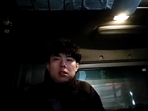 Snapshot of whitebriefboy chatting on February 2025 02:34:02 PM whitebriefboy online show from February 2025 02:34:02 PM