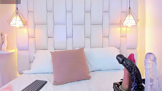 Snapshot of AslyGomez chatting on January 2025 02:36:01 PM AslyGomez online show from January 2025 02:36:01 PM