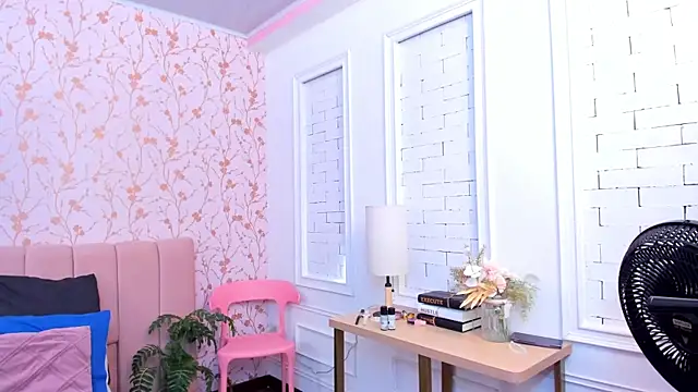 amber-hill online show from February 2026 07:46:01 PM