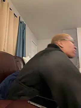 SexyHoneyRedd online show from March 2026 03:32:01 AM