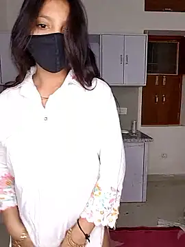 riya190 online show from April 2026 05:29:01 PM