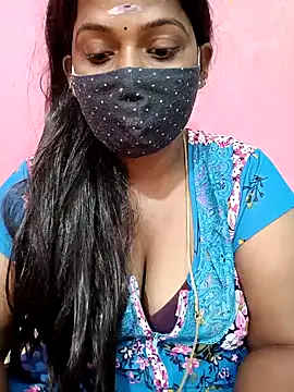 Snapshot of Renuma chatting on January 2025 04:01:01 AM Renuma online show from January 2025 04:01:01 AM