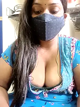 Snapshot of Renuma chatting on February 2025 08:43:02 AM Renuma online show from February 2025 08:43:02 AM