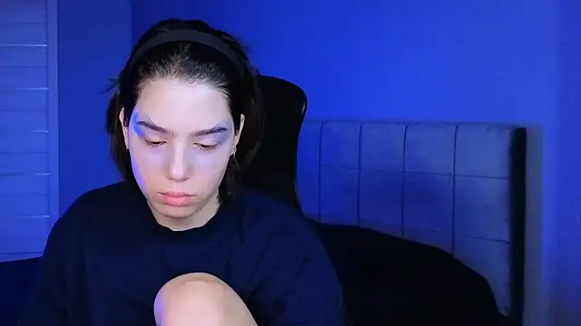 Stacy Gonzales  online show from September 2025 10:15:01 AM