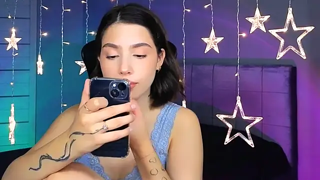 Stacy Gonzales  online show from September 2025 11:58:01 AM