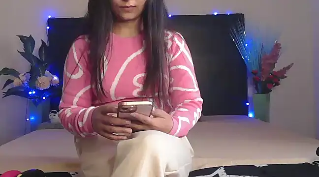 Snapshot of WildRuhi20 chatting on January 2025 05:02:01 AM WildRuhi20 online show from January 2025 05:02:01 AM