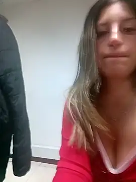 GiaRoussel online show from December 2025 09:09:02 PM