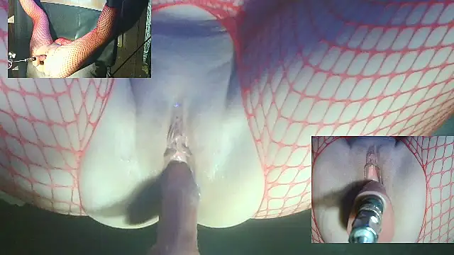 Tweetyke online show from October 2025 10:07:02 PM