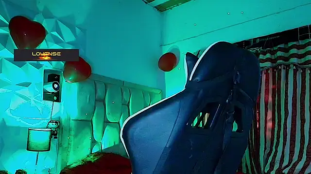 santyago taylor online show from March 2025 07:05:02 PM