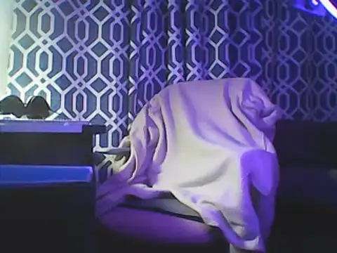 Snapshot of YourFaceMyThrone27 chatting on December 2024 08:55:02 PM YourFaceMyThrone27 online show from December 2024 08:55:02 PM