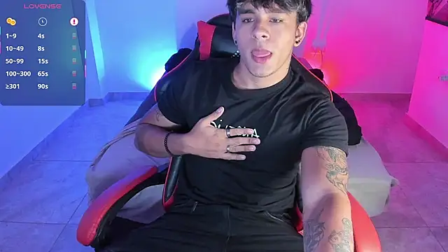 LuciferM Star online show from November 2025 03:20:01 AM