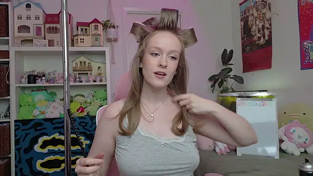 Daisy Dollxo online show from April 2026 07:08:02 PM