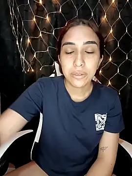 ifeelverywet andhot online show from September 2025 02:41:01 PM