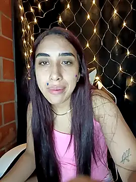 ifeelverywet andhot online show from November 2025 05:17:01 AM