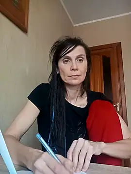 Snapshot of Francenia_lolis chatting on February 2026 07:04:01 AM Francenia lolis online show from February 2026 07:04:01 AM