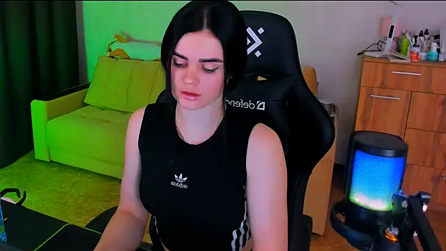 Lora Cain online show from March 2025 02:34:02 PM