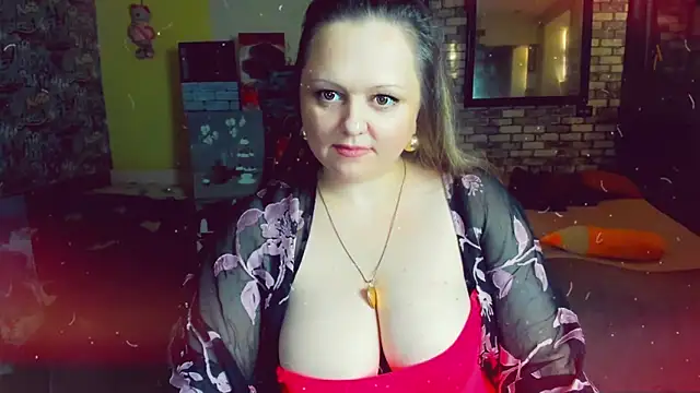 Snapshot of KlaraHoll chatting on December 2024 11:50:02 AM KlaraHoll online show from December 2024 11:50:02 AM