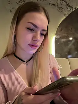 Snapshot of -Sexy_Barbie- chatting on January 2025 08:38:02 AM -Sexy Barbie- online show from January 2025 08:38:02 AM