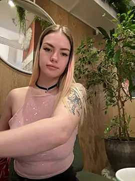 Snapshot of -Sexy_Barbie- chatting on January 2025 09:55:02 AM -Sexy Barbie- online show from January 2025 09:55:02 AM