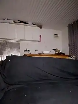 NICJOHNS online show from April 2026 07:10:01 PM