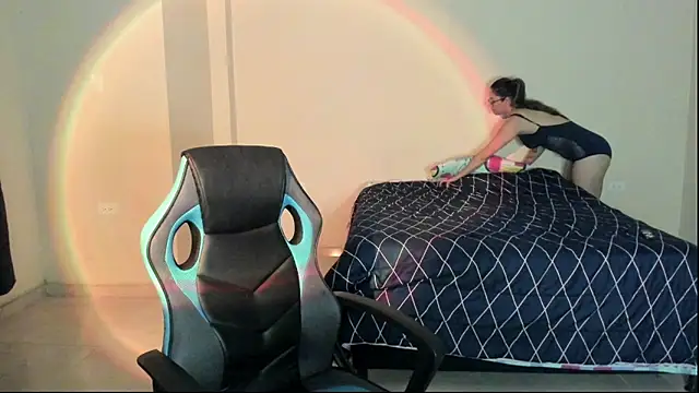 atenas 05  online show from November 2025 10:53:02 PM