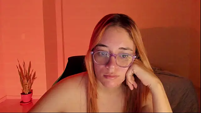 Snapshot of atenas_05_ chatting on February 2026 09:25:02 AM atenas 05 online show from February 2026 09:25:02 AM