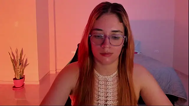 Snapshot of atenas_05_ chatting on February 2026 09:38:01 PM atenas 05 online show from February 2026 09:38:01 PM