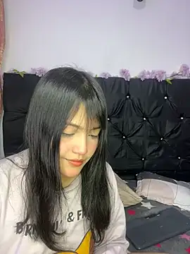 Snapshot of alisson_carolina73 chatting on March 2025 04:15:02 AM alisson carolina73 online show from March 2025 04:15:02 AM