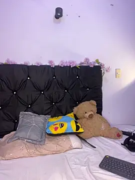 Snapshot of alisson_carolina73 chatting on March 2025 12:58:02 AM alisson carolina73 online show from March 2025 12:58:02 AM