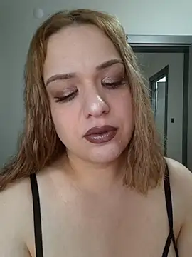 cansuozell online show from September 2025 11:14:01 AM